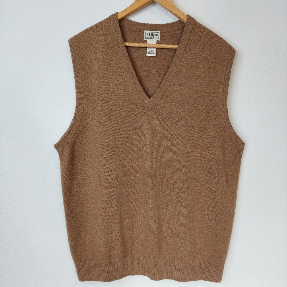 L.L Bean Vintage 100% Lambs Wool Vest Sweater Size Large
